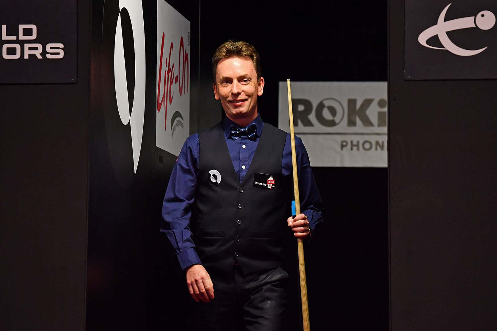 而他要用这 而他要用这