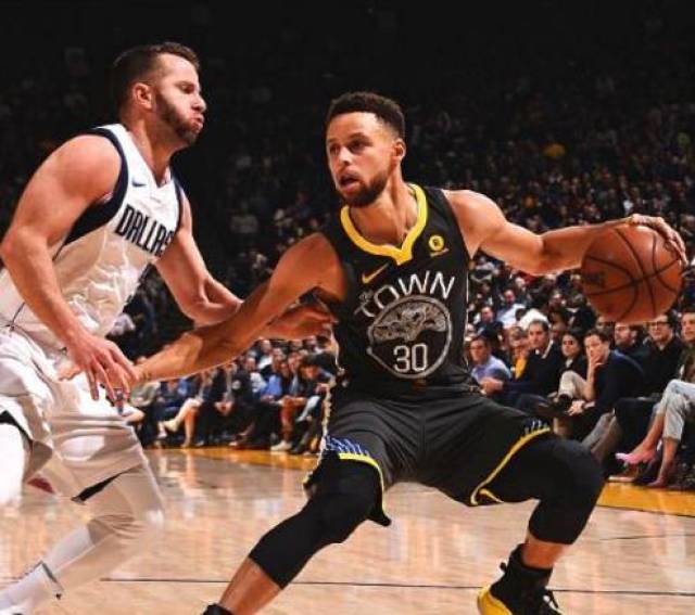 着边路传中 着边路传中